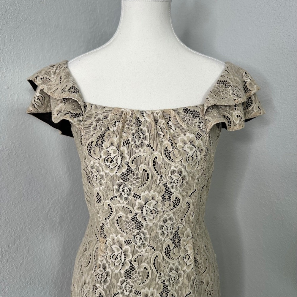 Antonio Melani Dress Size 2 Beige brown floral rose Lace Ruffle Sleeve‎ Dress